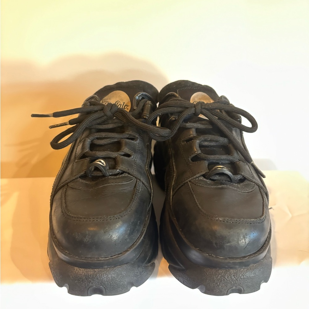 Buffalo Black Platform Slip-On Lace Shoes - Picture 4 of 4